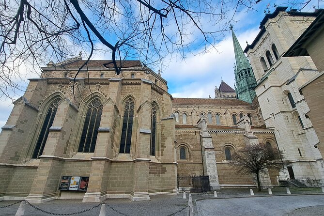 Geneva Highlights 2-Hour Introductory Tour - Mini-Train and Walking Tour