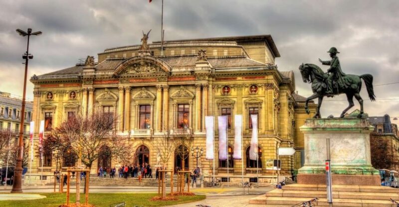 Geneva Highlights Self-Guided Scavenger Hunt and Tour - Basilica Notre-Dame Starting Location