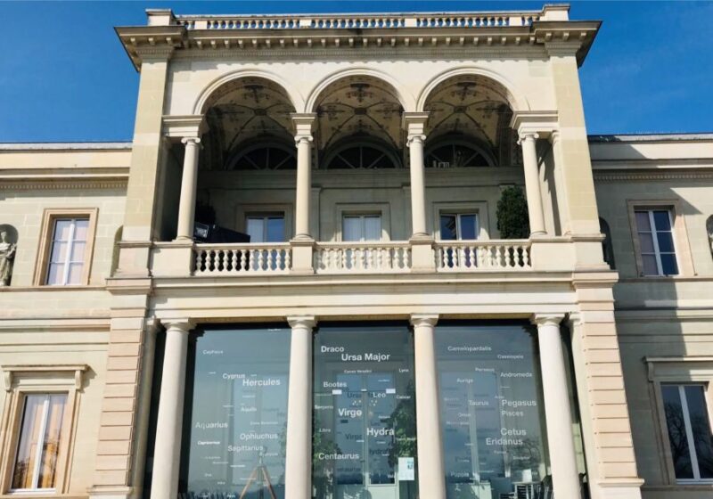 Geneva: International District Self-Guided City Sightseeing - Key Points