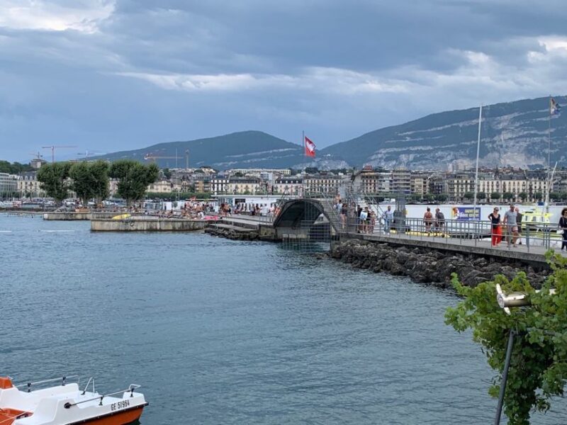 Geneva Lakeside Stroll: A Self-Guided Audio Tour - Key Points