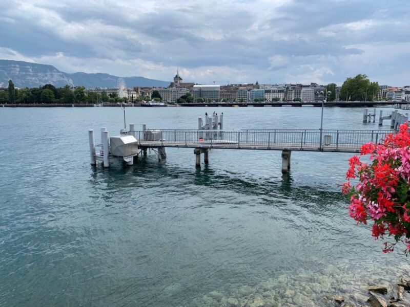 Geneva Lakeside Stroll: A Self-Guided Audio Tour - Lakeside Landmarks