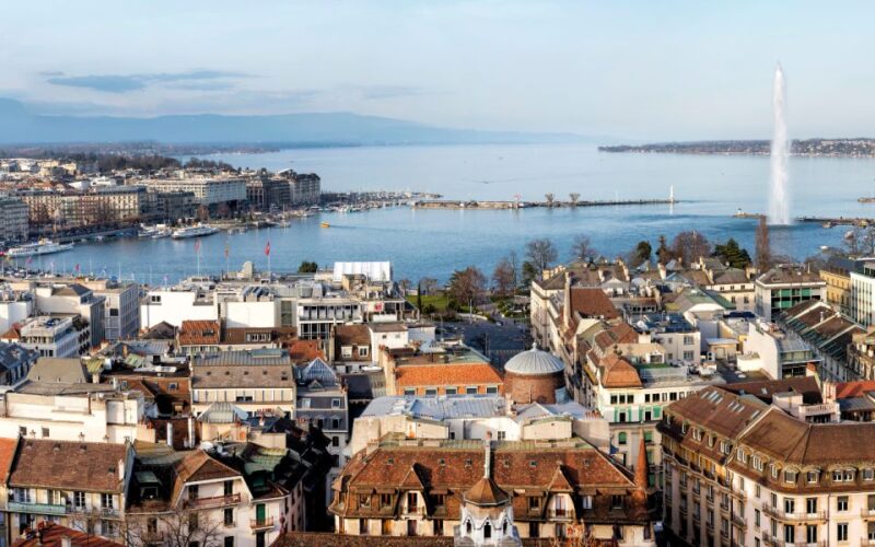 Geneva: Self-Guided Outdoor Escape Game - Engage as a Time-Traveling Profiler