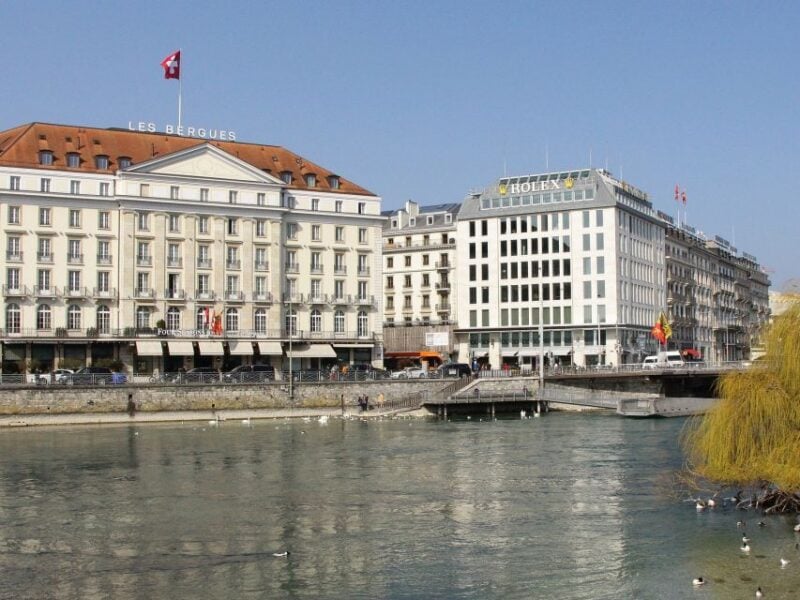 Geneva Welcome Tour: Private Tour With a Local - Highlights of the Tour