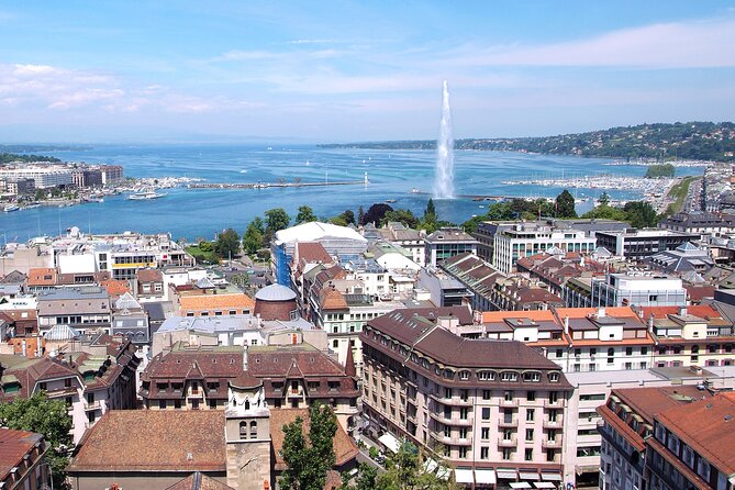 Geneva's Time Capsule: A Historic Journey Through the City - Customer Reviews