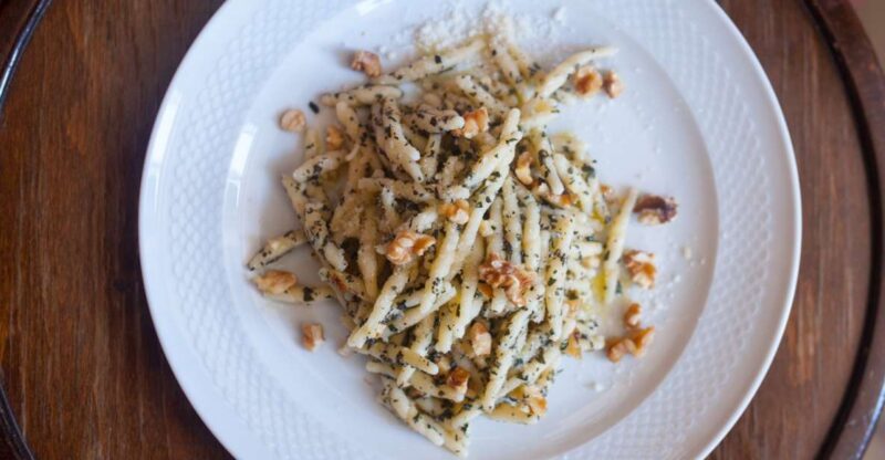 Genoa: Dining Experience at a Locals Home - Exclusive Cooking Demonstration