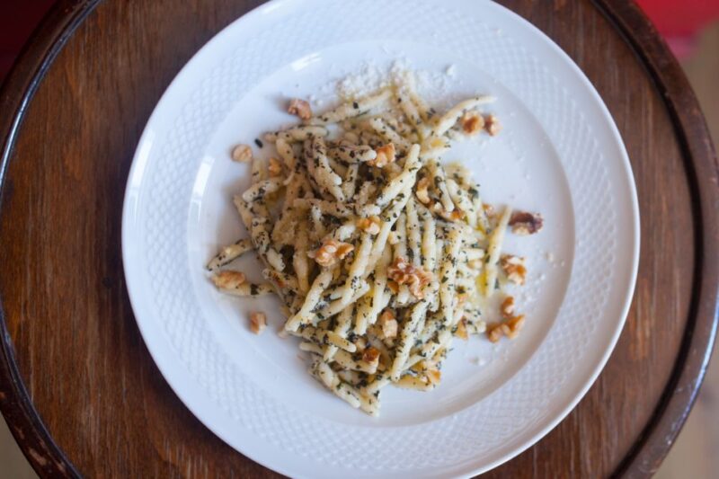 Genoa: Dining Experience at a Locals Home - 3-Course Dining Menu