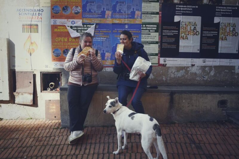 Genoa: Group Walking Photography Tour With Genoese Snack - Key Points