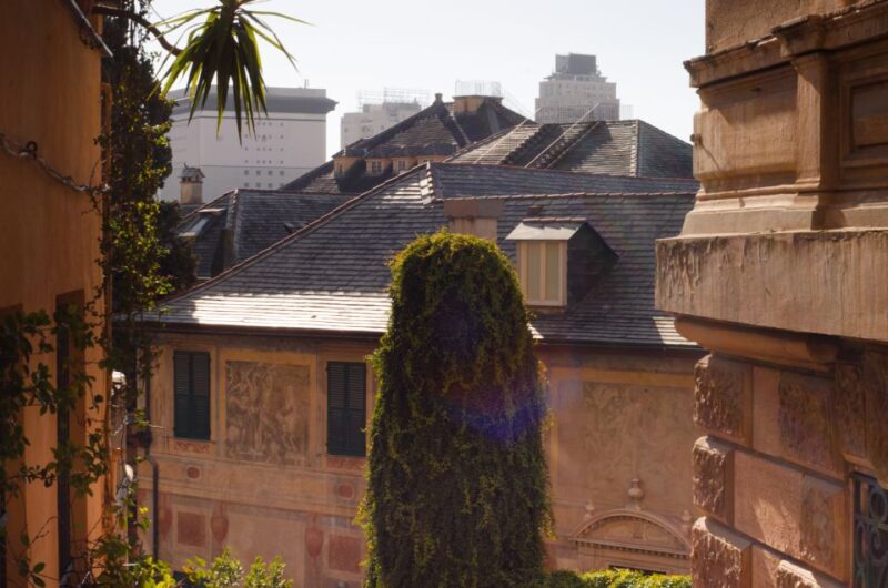 Genoa: Group Walking Photography Tour With Genoese Snack - Scenic Views