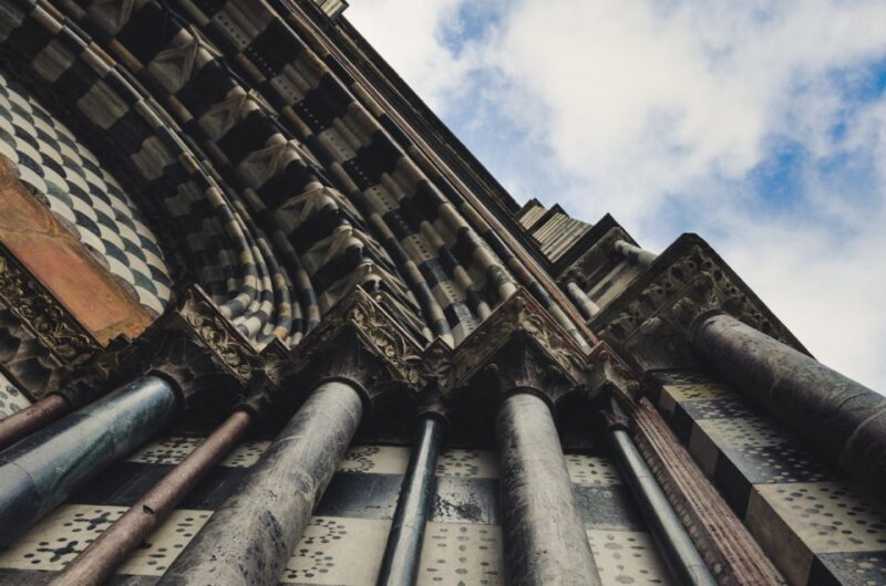Genoa: Historical Center Photography Walking Tour With Snack - Photography Instruction