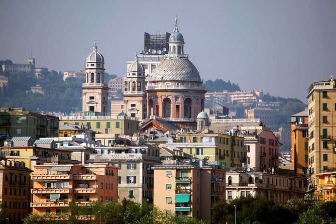 Genoa : Private Custom Walking Tour With A Local Guide - Explore Iconic Landmarks