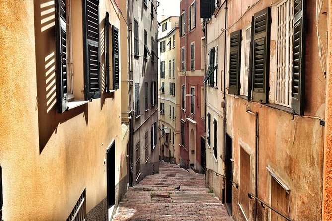 Genoa Walking Tour: Discover Hidden Treasures and Street Food - Tour Duration and Group Size