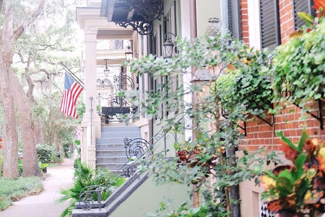 Genteel and Bards Savannah History Walking Tour - Guided Storytelling