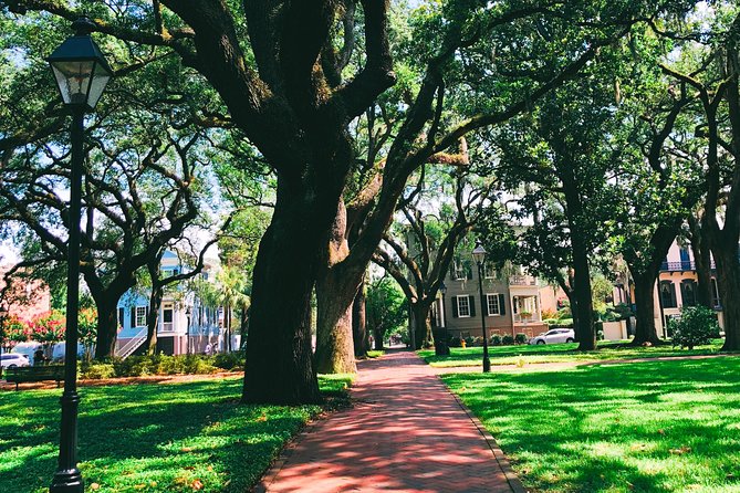 Genteel and Bards Savannah History Walking Tour - Accessibility and Transportation