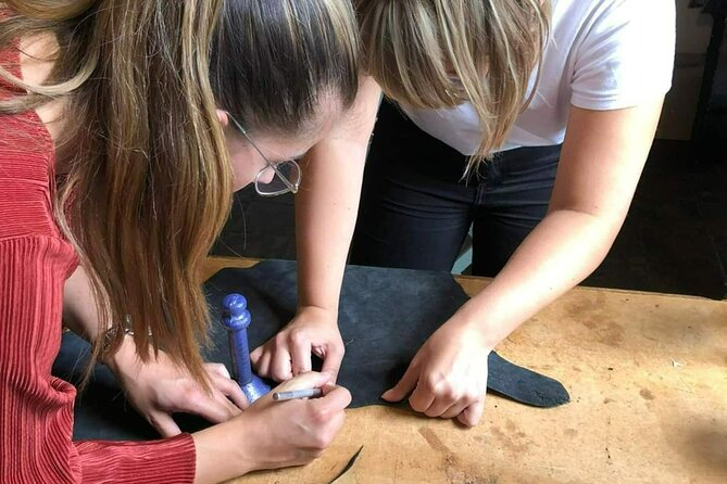 Genuine Leather Tote Bag Workshop in Leiden - Workshop Overview