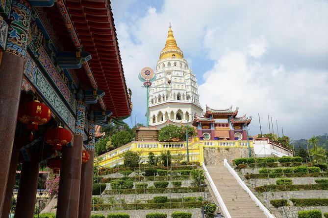 Georgetown Famous Landmarks : Penang Hill(Fast Lane) & Kek Lok Si - Penang Hill Train (Fast Lane)