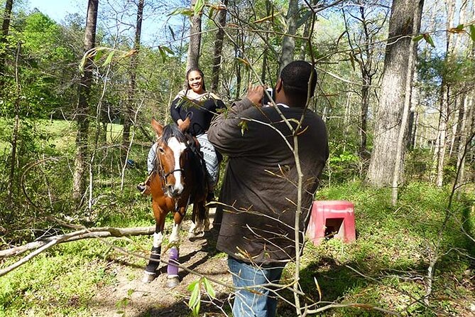 Georgia Horseback Ride With Wine Tasting - Meeting and Transportation