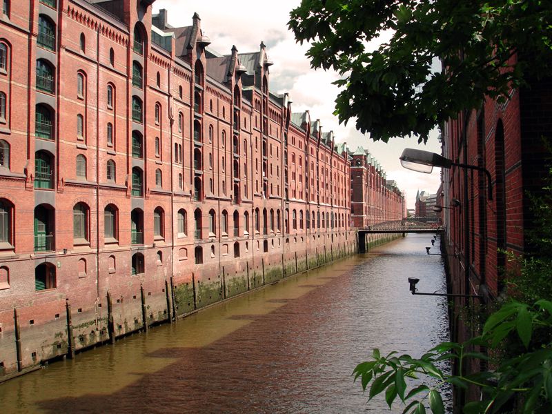 German Hamburg Historic City Center Pay-What-You-Want Tour - Booking Information