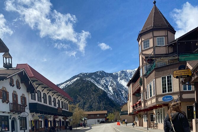 German Pretzels, Pubs and Beer: A Self-Guided Audio Tour in Downtown Leavenworth - Discovering Local Pubs and Breweries