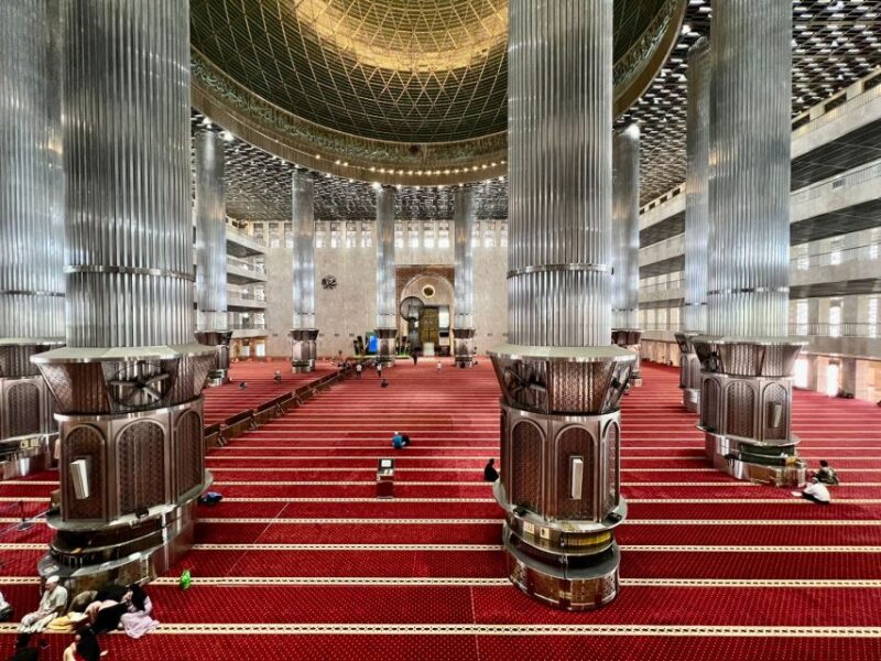 Get to Know, See, and Feel the Unique Ambience of Jakarta. - Guided Tour of Key Attractions