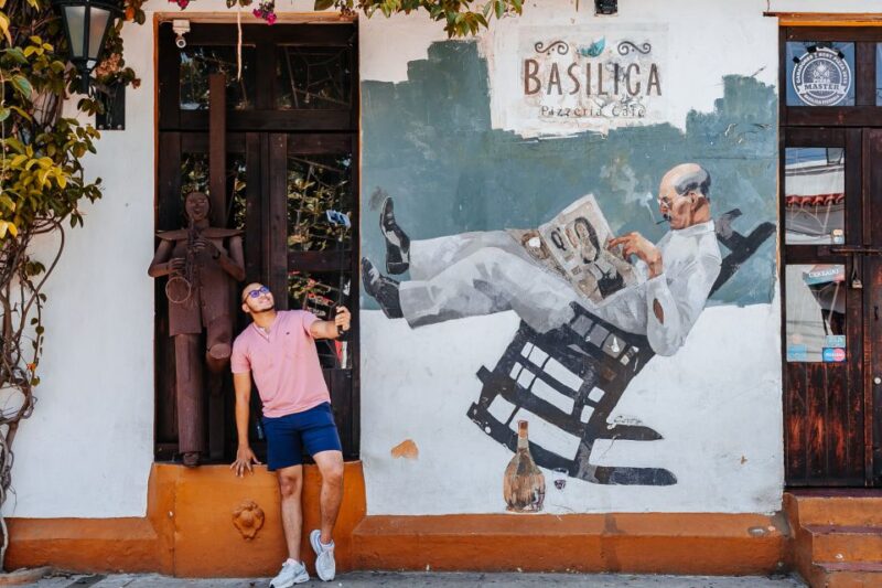 Getsemani Artistic District Selfie Tour - Inclusions