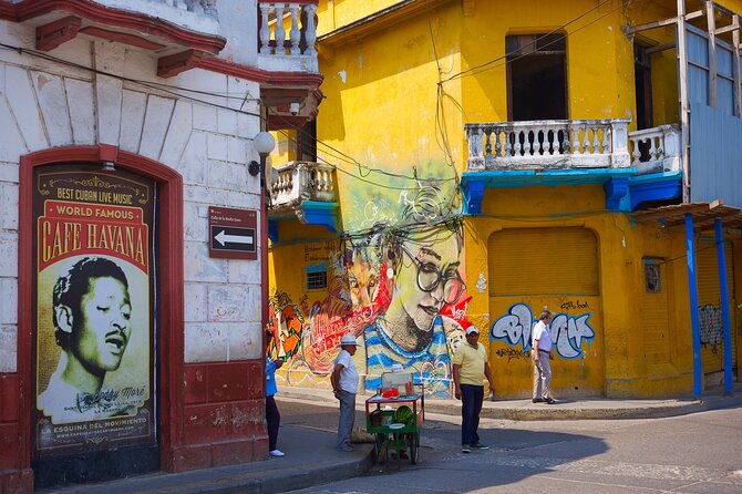 Getsemani Private Walking Tour - Enjoying Rooftop Views of Cartagena Bay