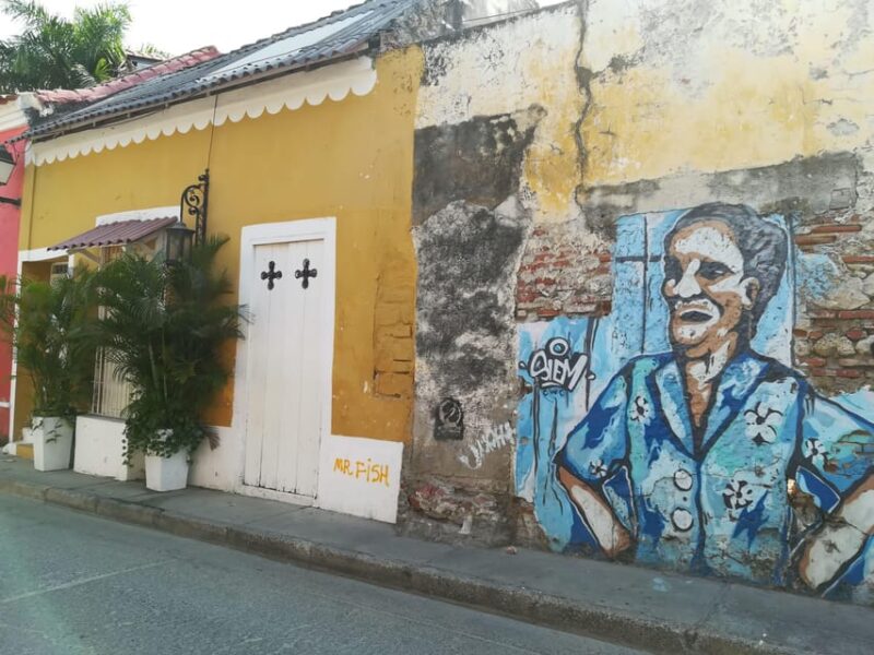 Getsemani: Private Walking Tour With German or Italian Guide - Cultural Insights