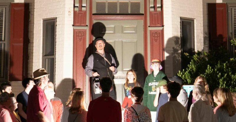 Gettysburg: "History and Haunts" Family Friendly Ghost Tour - The Guide: Knowledge, Humor, and Engagement