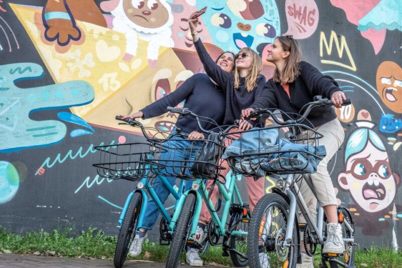 Ghent: City Highlights and Hidden Gems Guided Bike Tour - Customer Reviews and Ratings