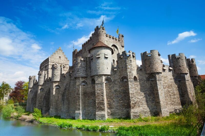 Ghent: First Discovery Walk and Reading Walking Tour - Flexible Experience