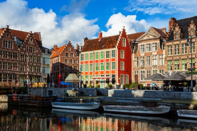 Ghent: First Discovery Walk and Reading Walking Tour - Getting Started