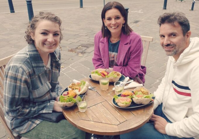 Ghent: Guided City Tour With Food and Drink Tastings - Guided Sightseeing