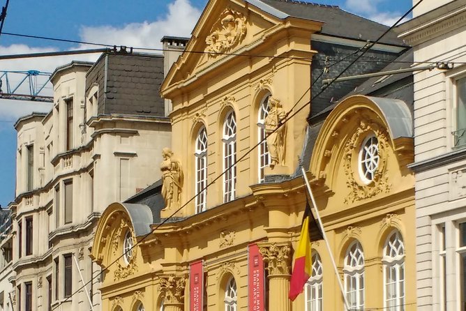 Ghent Walking Tour - City Highlights and Beyond Tradition - Exploring Ghents History