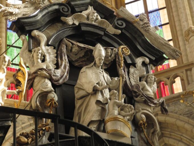 Ghent: Walking Tour From Friday Market to the Cathedral - Customer Feedback