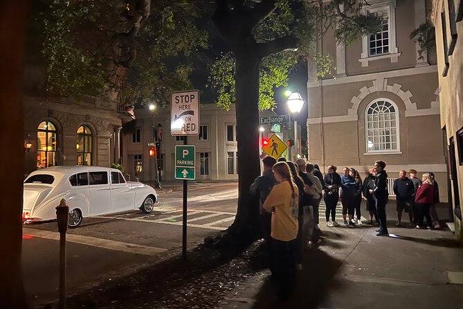 Ghost Tour Charleston - Exploring Bloody Alley