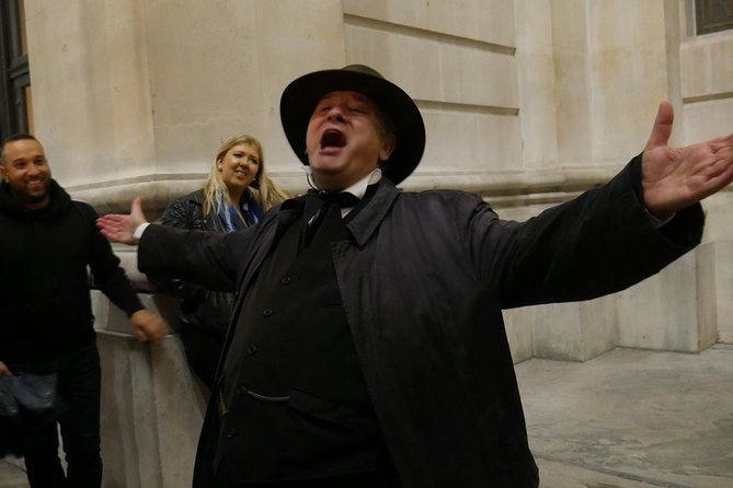Ghost Tour of London - Traveler Moments