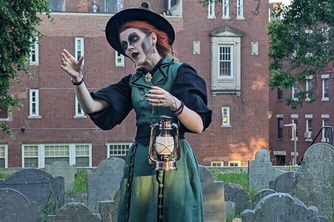 Ghosts and Gravestones Boston Nightwalk - Key Points