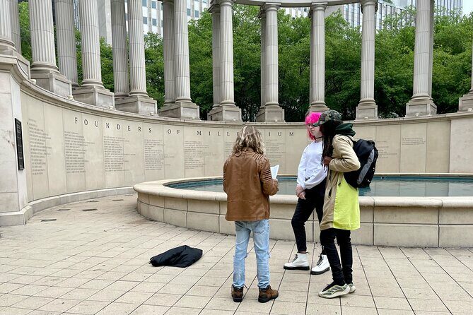 Ghosts of Chicago Family Friendly Ghost Tour - Key Points
