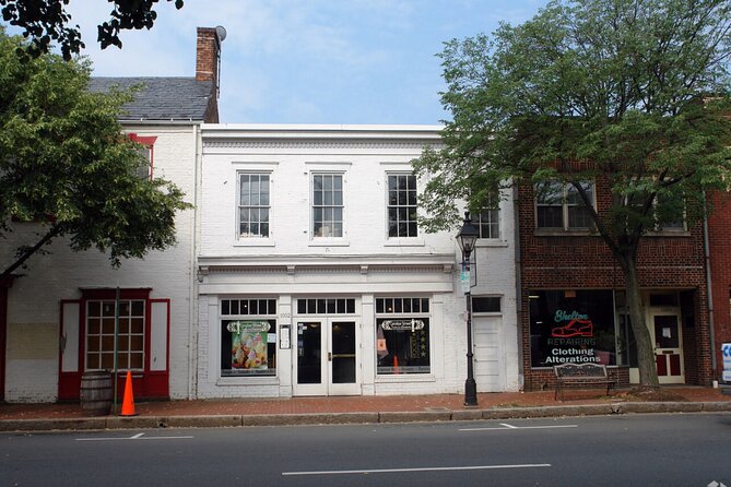 Ghosts of Fredericksburg, Virginia: A Self-Guided Walking Tour - Supernatural Tales of the Wilderness