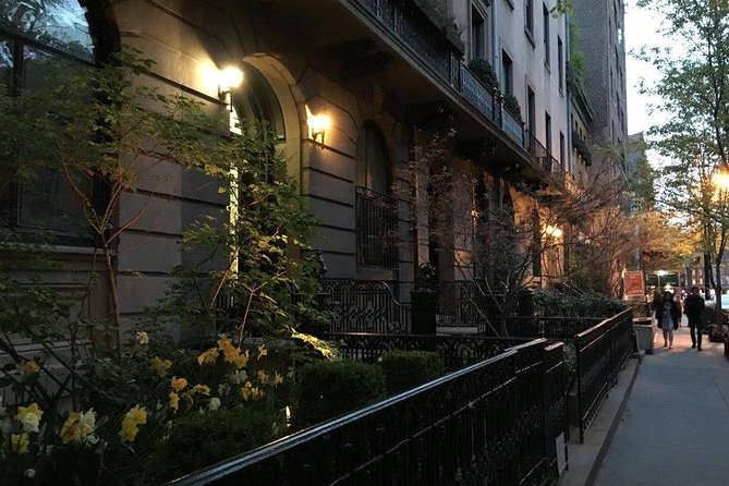 Ghosts of Greenwich Village: 2-Hour Private Walking Tour - Ghostly Sightings in NYC