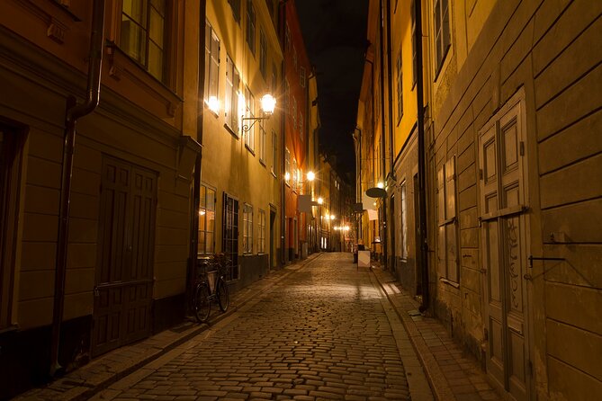 Ghosts of Stockholm: A Guided Tour of Horror and Dark Folklore - The Citys Ghostly Past