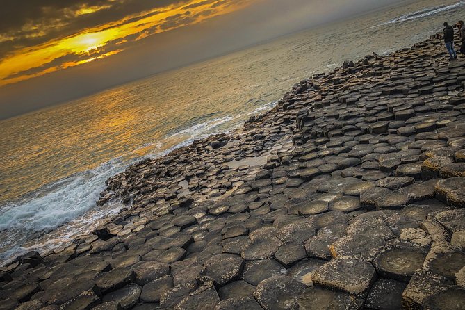 Giants Causeway Experience Day From Belfast in Luxury Mercedes - Highlights of the Itinerary