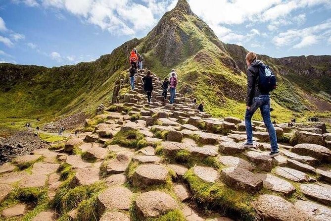 Giants Causeway Tour From Belfast - Luxury Bus + Causeway Entry - Inclusions