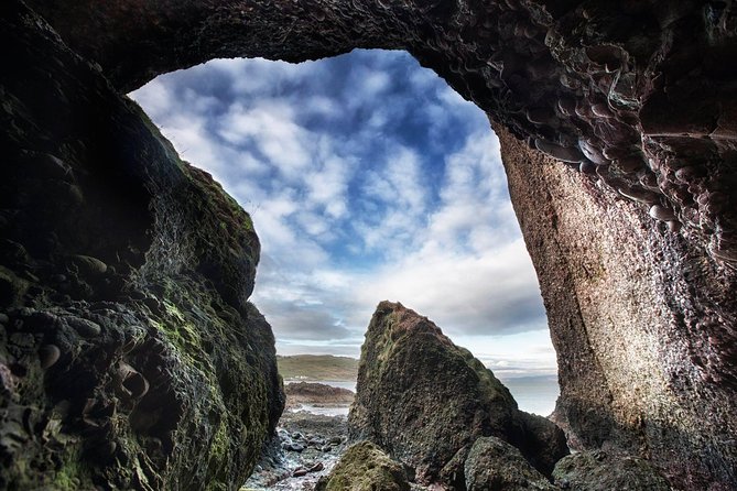 Giants Causeway Tour From Belfast - Luxury Bus + Causeway Entry - Exclusions