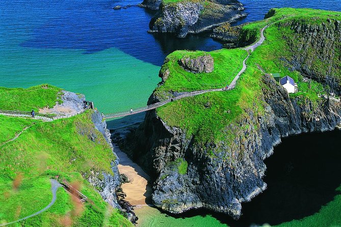 Giants Causeway Tour Including Game of Thrones Sites From Belfast - Meeting Point Flexibility