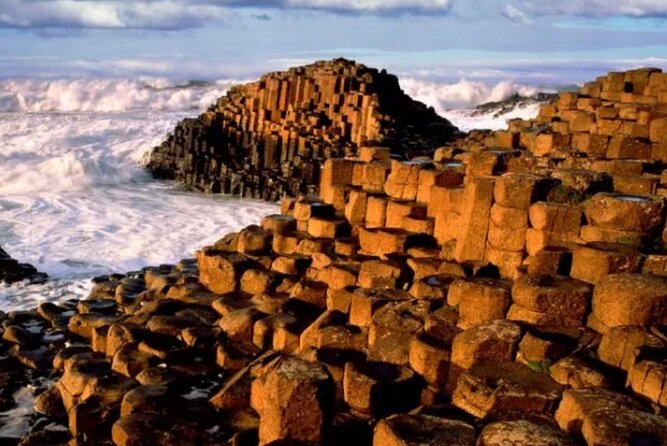Giants Causeway With Private Chauffeur Day Tour From Dublin - Visiting Bushmills Distillery