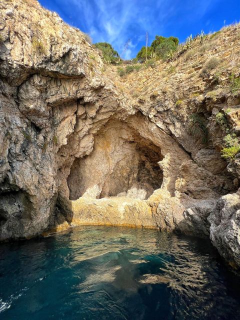 Giardini Naxos Taormina Boat Tour With Sicilian Charcuterie - Itinerary Highlights