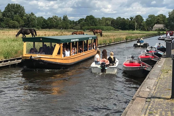 Giethoorn and Zaanse Schans Windmills Day Trip From Amsterdam - Boat Cruise Through Giethoorn