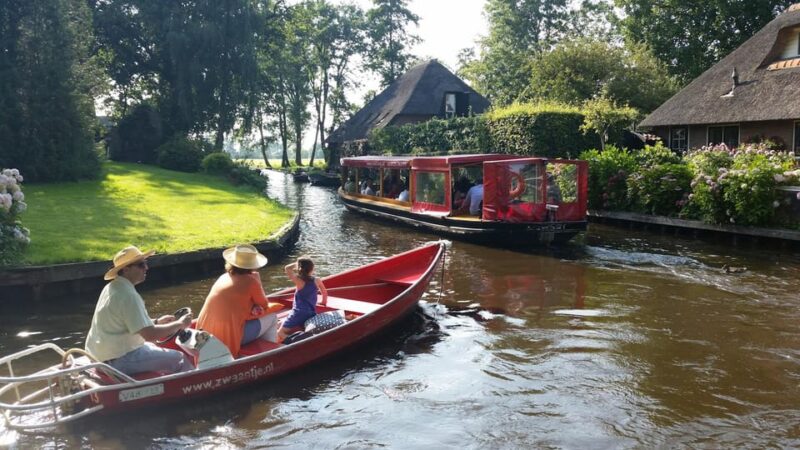 Giethoorn: Canals & Weerribben-Wieden Lake Guided Boat Tour - Itinerary and Meeting Point