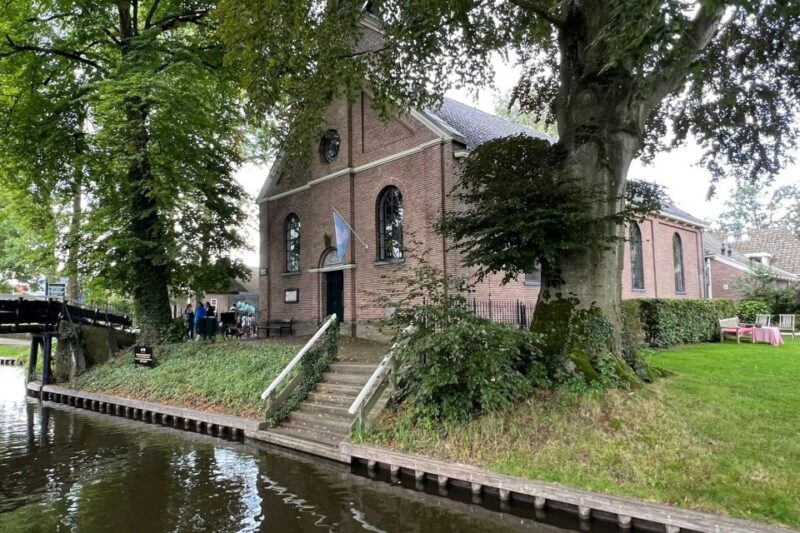 Giethoorn: Highlights & History Self-Guided Walking Tour - Itinerary and Key Locations