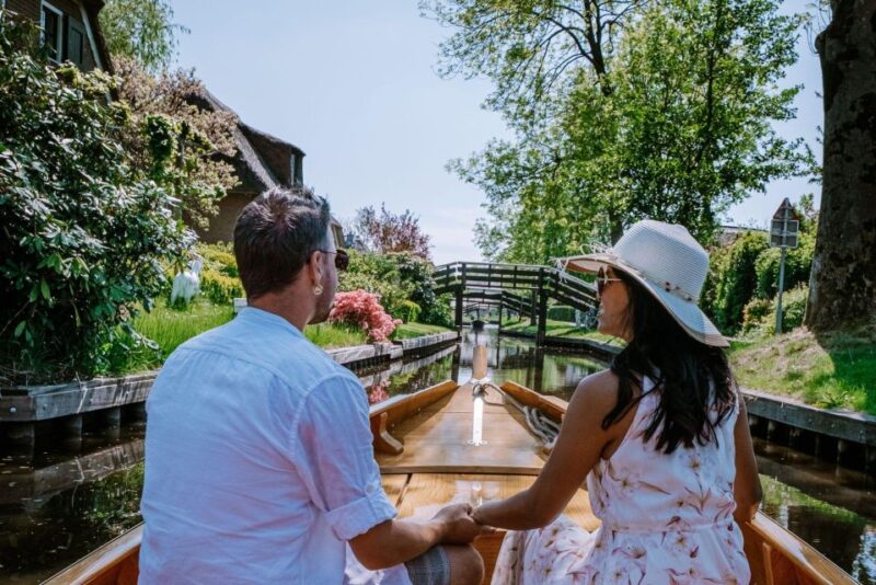 Giethoorn: Highlights & History Self-Guided Walking Tour - Customer Reviews and Ratings